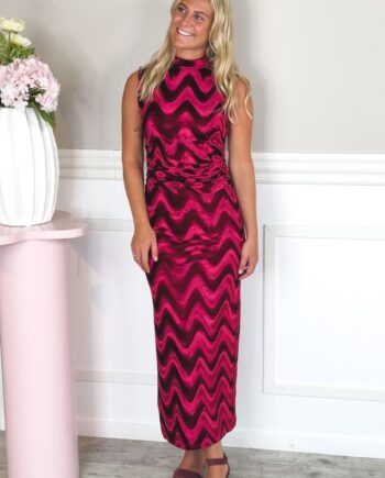 Loved By Lykke Kjole Victoria Dress Red