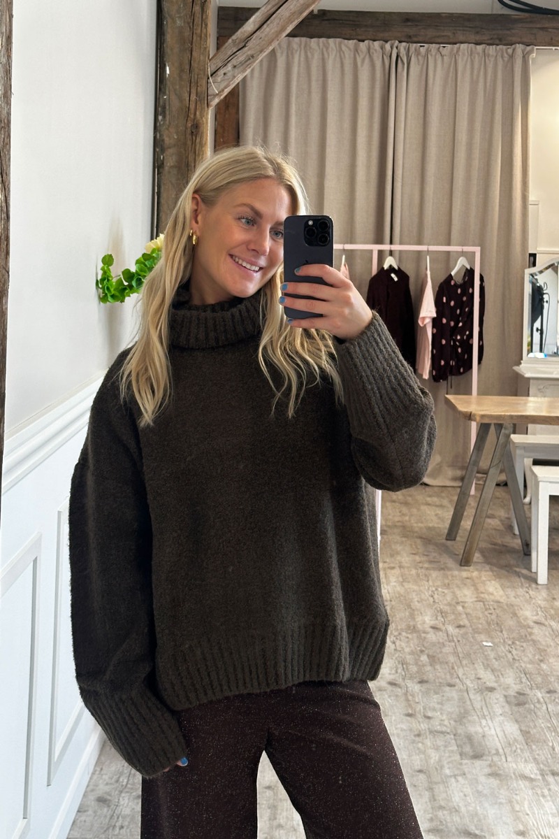 Sisters Point Strik Hemma-pu Mocha Brown