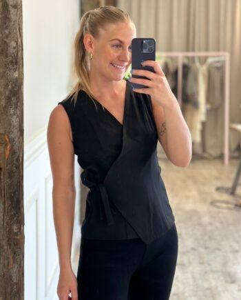 Sisters Point Vest Great-ve Black